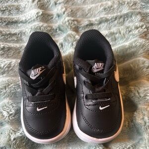 Nike Kids Black and White Sneakers